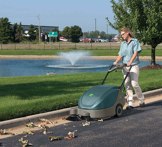 Scout 5 Compact Battery Walk-Behind Sweeper alt 3